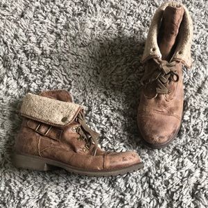 Ankle boots